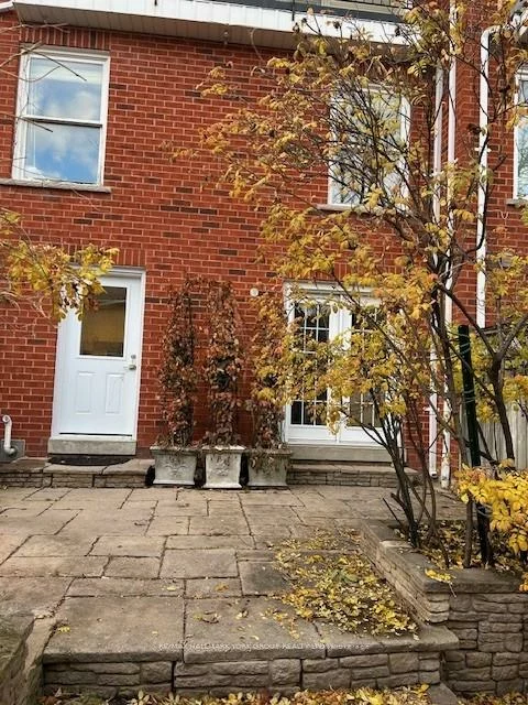 119, John West, Bayview Wellington, Aurora