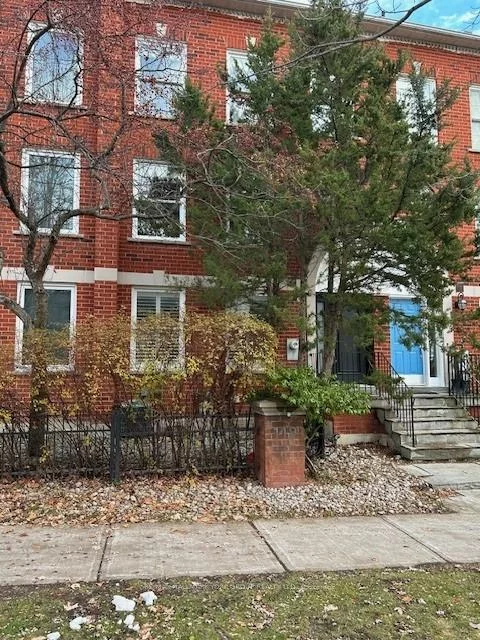 119, John West, Bayview Wellington, Aurora