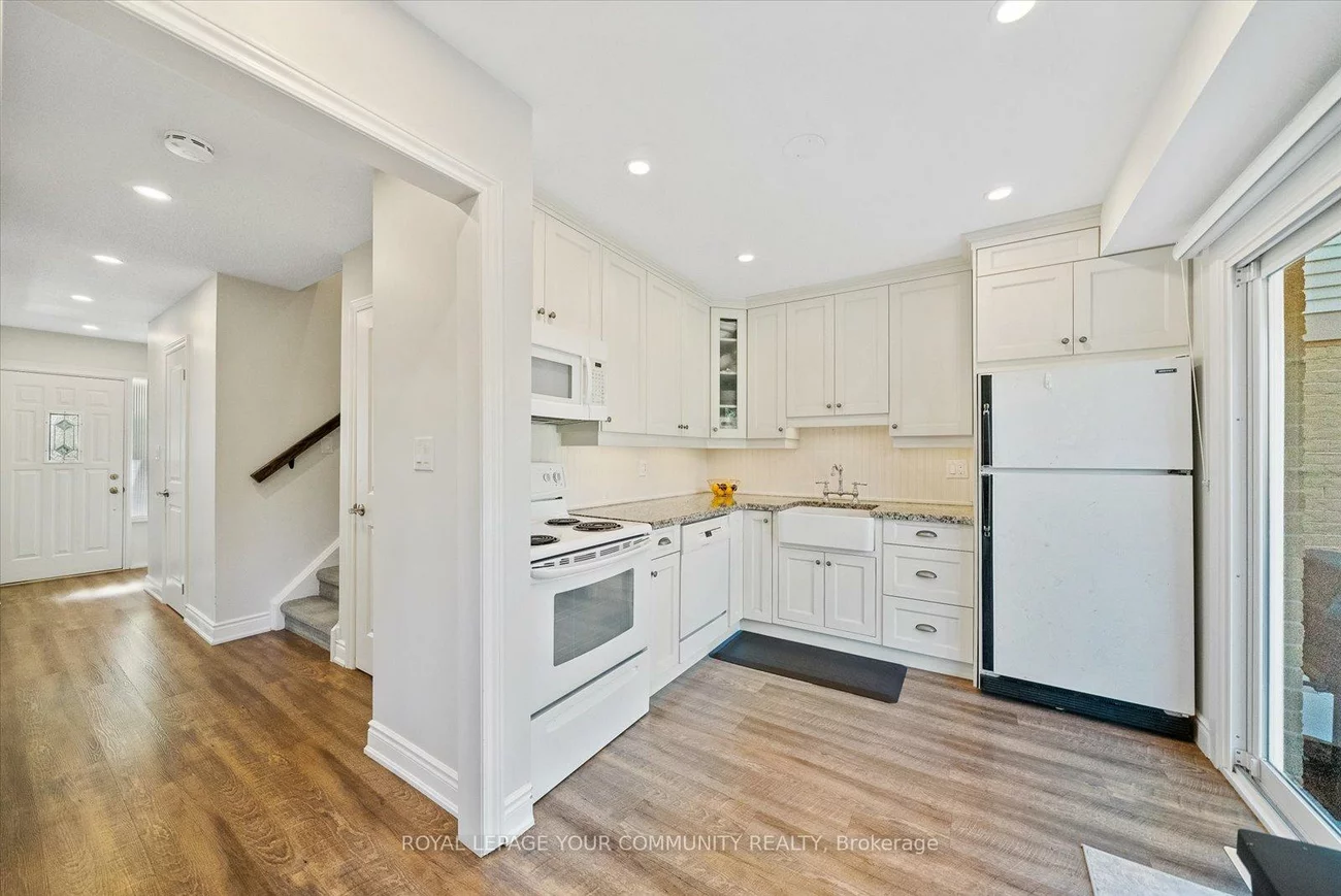 20, Sandusky, Aurora Highlands, Aurora