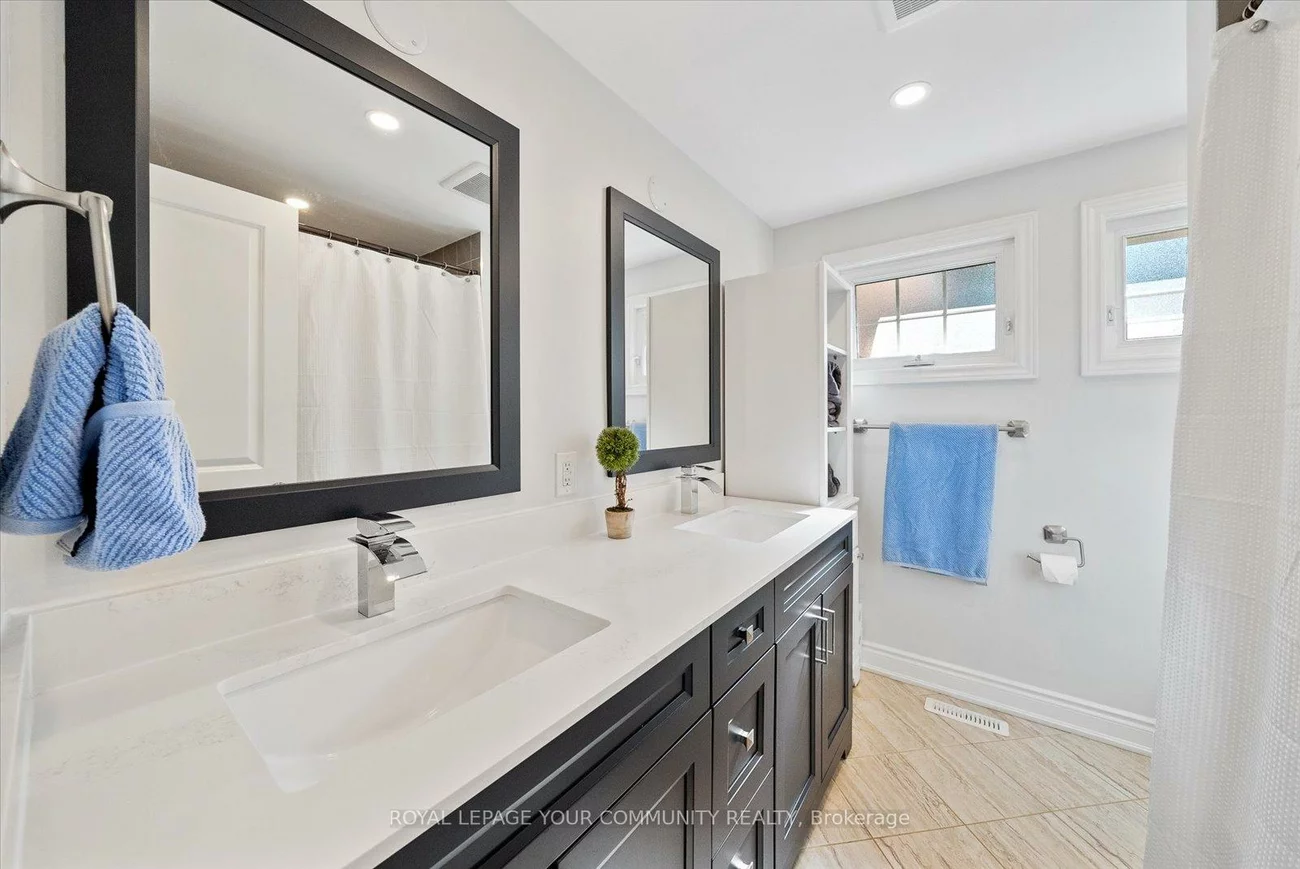 20, Sandusky, Aurora Highlands, Aurora