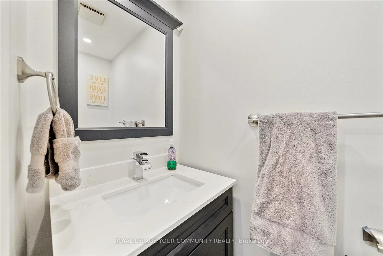 20, Sandusky, Aurora Highlands, Aurora