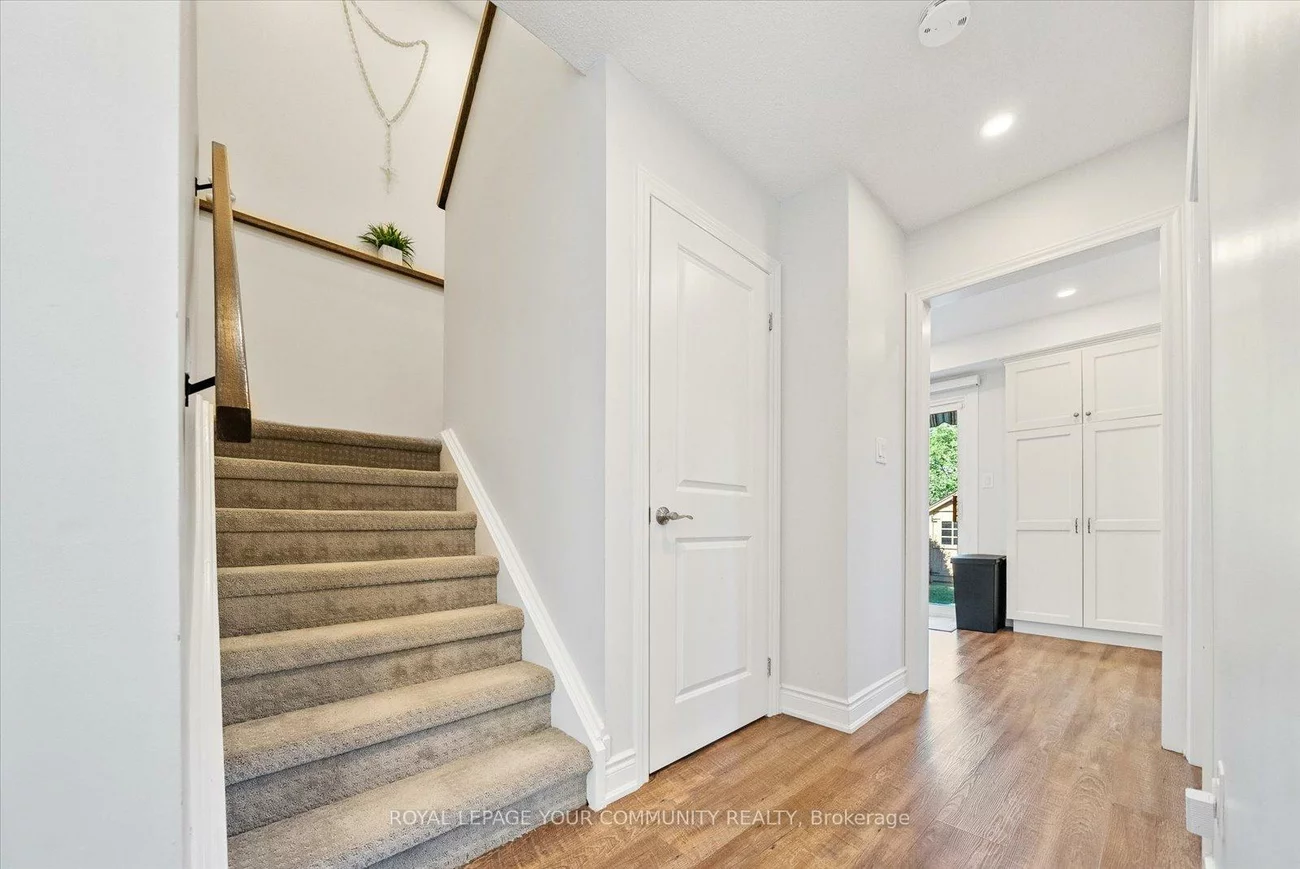 20, Sandusky, Aurora Highlands, Aurora