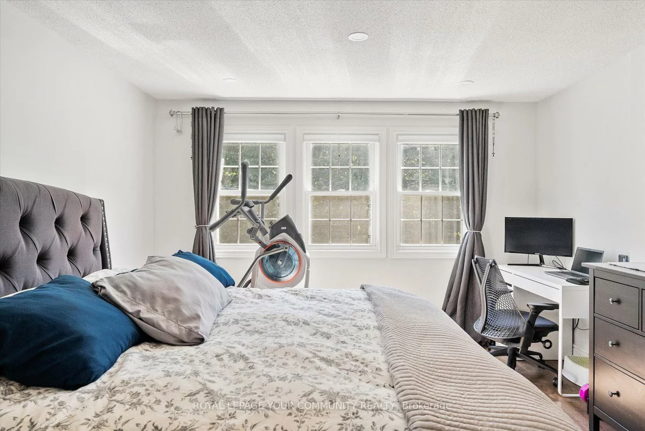 20, Sandusky, Aurora Highlands, Aurora