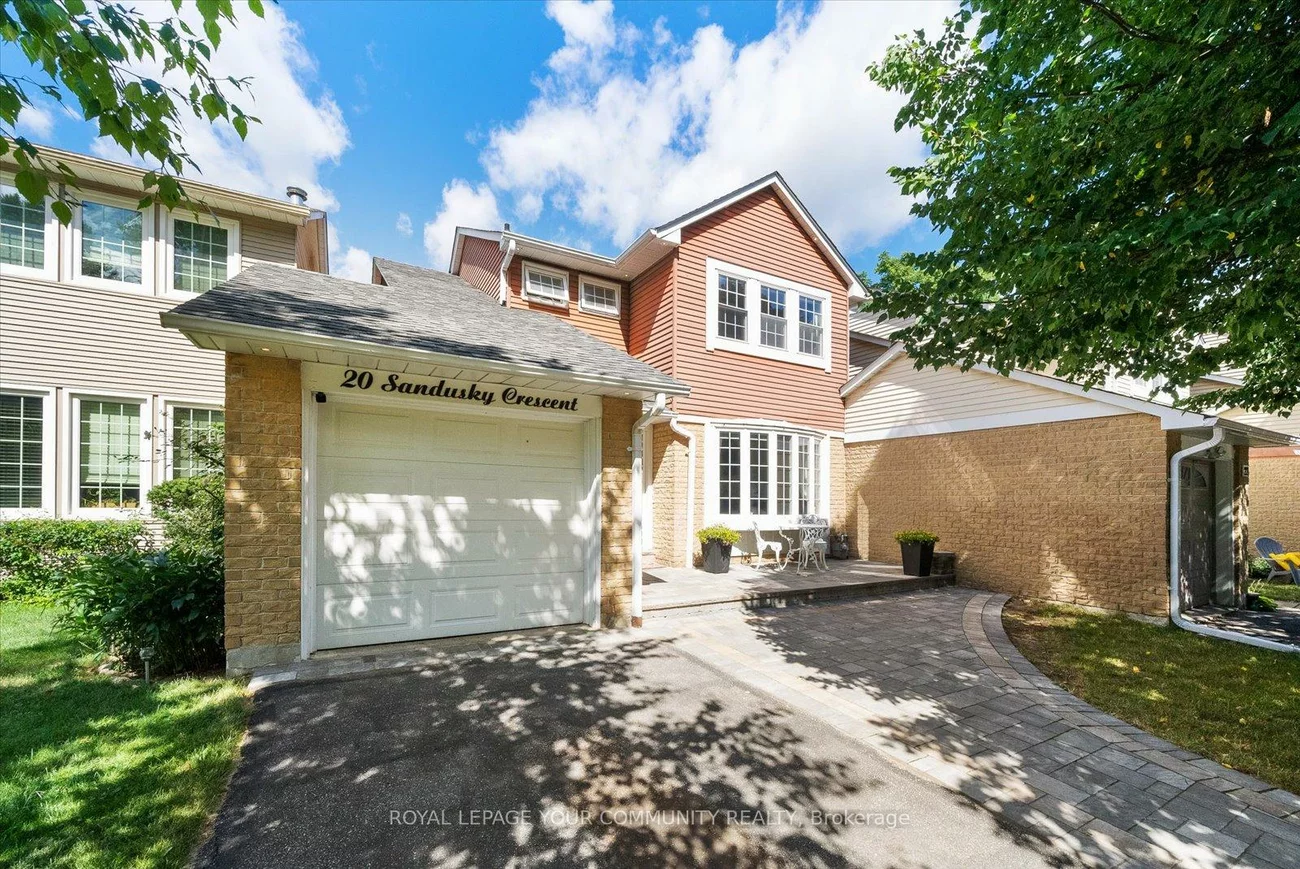 20, Sandusky, Aurora Highlands, Aurora