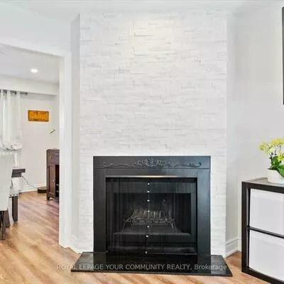 20, Sandusky, Aurora Highlands, Aurora