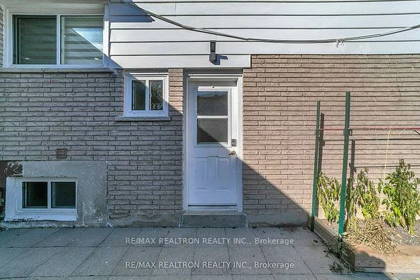 4, Boulding, Aurora Heights, Aurora