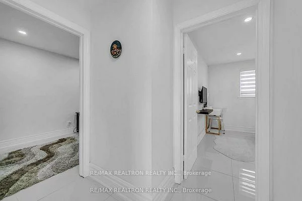 4, Boulding, Aurora Heights, Aurora