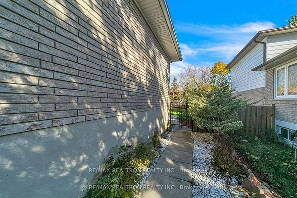 4, Boulding, Aurora Heights, Aurora