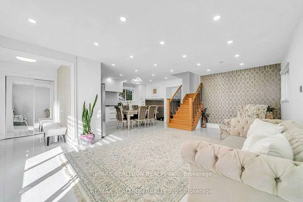 4, Boulding, Aurora Heights, Aurora