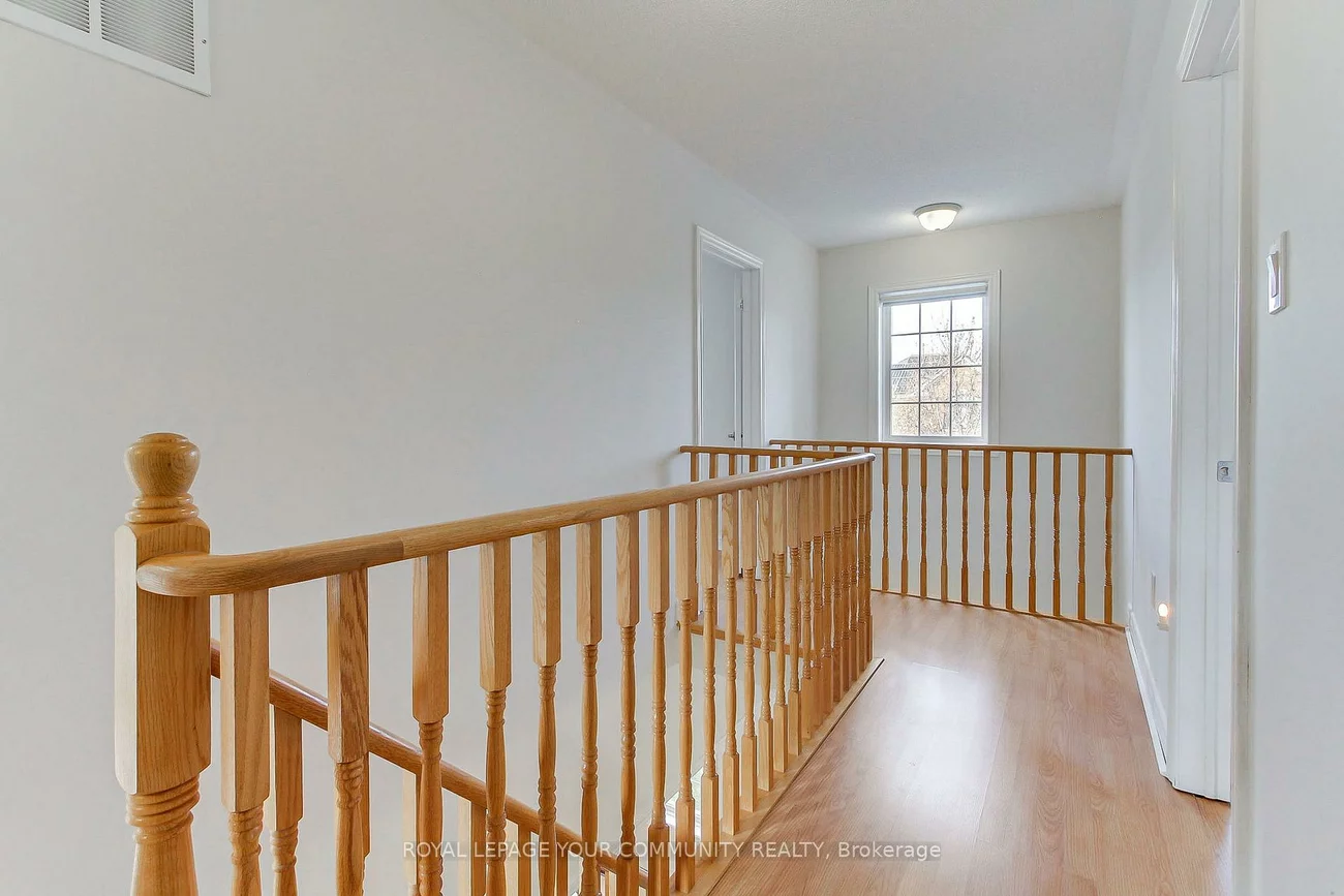 19, Chippingwood, Bayview Wellington, Aurora