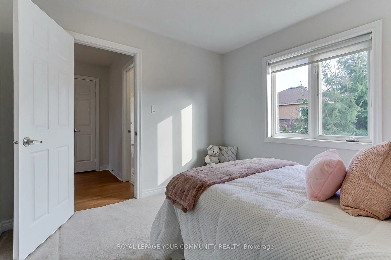 19, Chippingwood, Bayview Wellington, Aurora