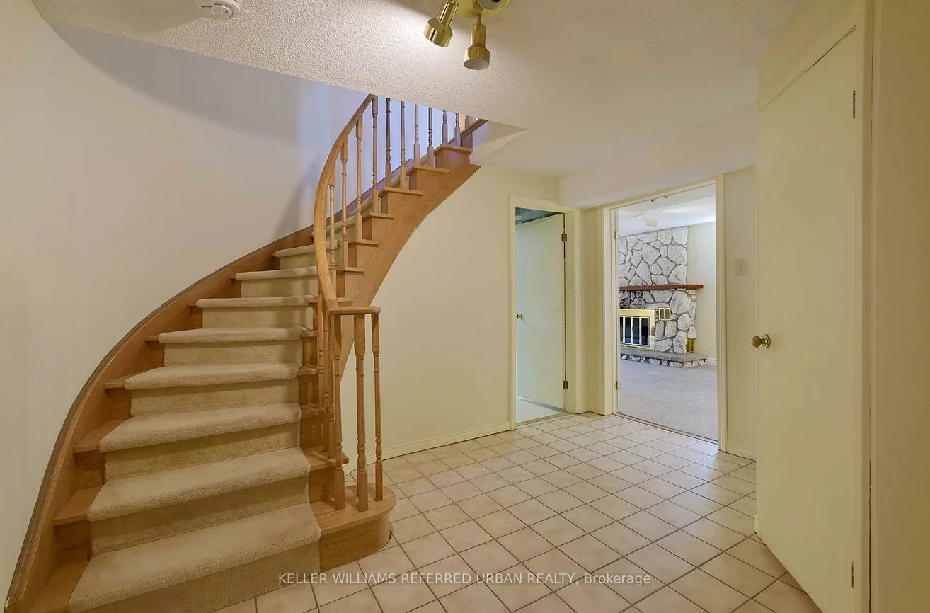 62, Devlin, Aurora Highlands, Aurora