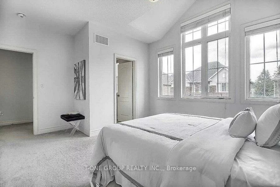 63, Ken Sinclair, Aurora Estates, Aurora