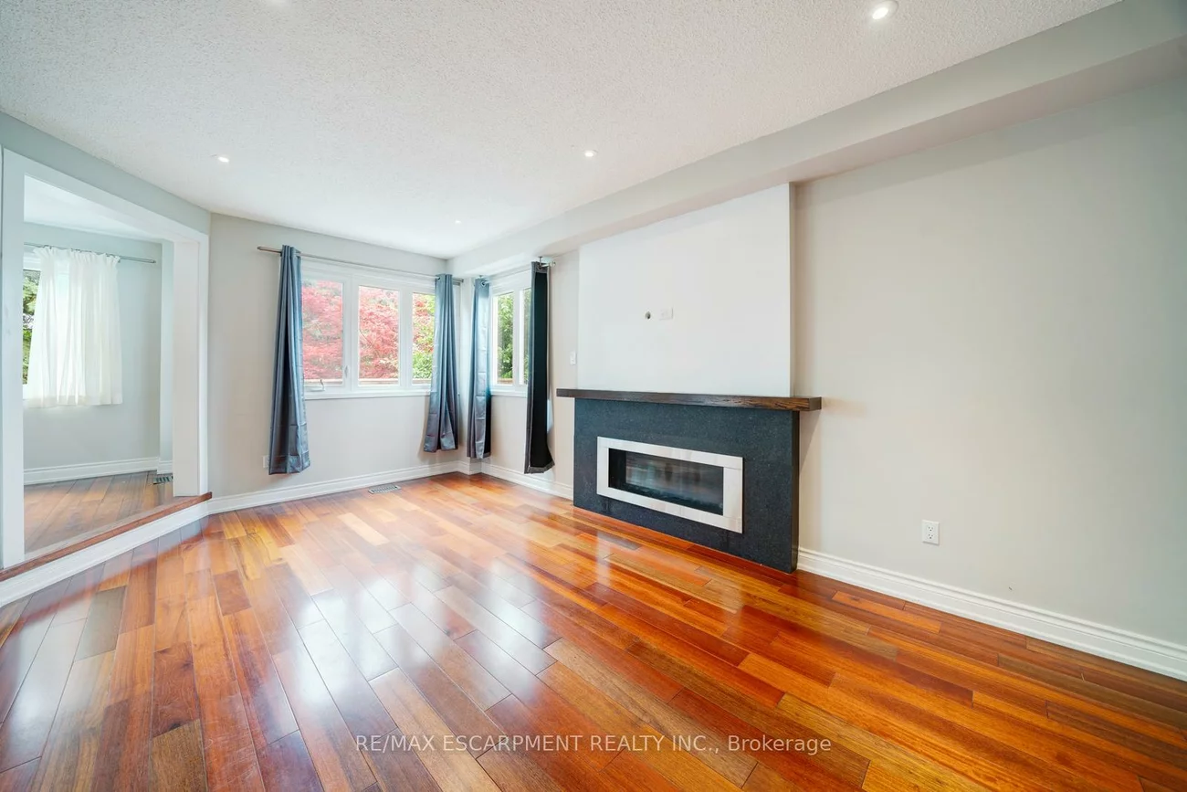 102, Crawford Rose, Aurora Heights, Aurora