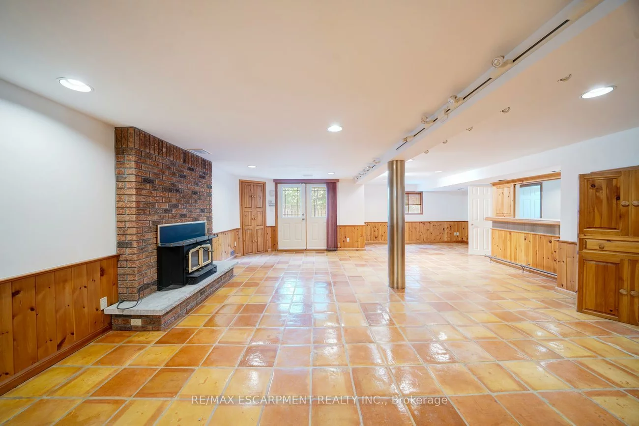 102, Crawford Rose, Aurora Heights, Aurora