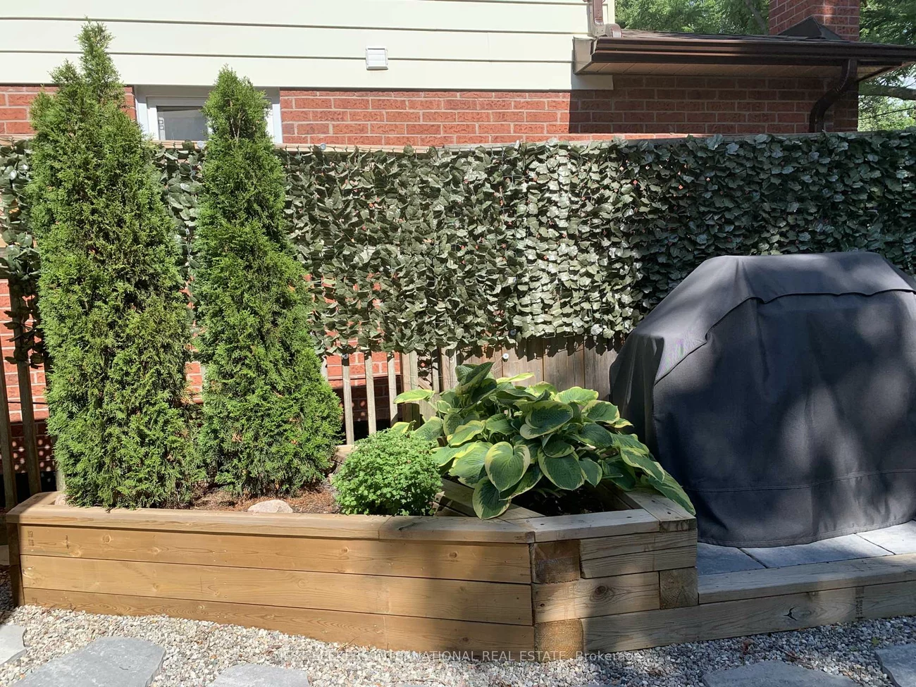 31, Mark, Aurora Village, Aurora