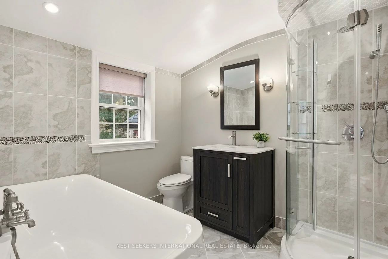 31, Mark, Aurora Village, Aurora