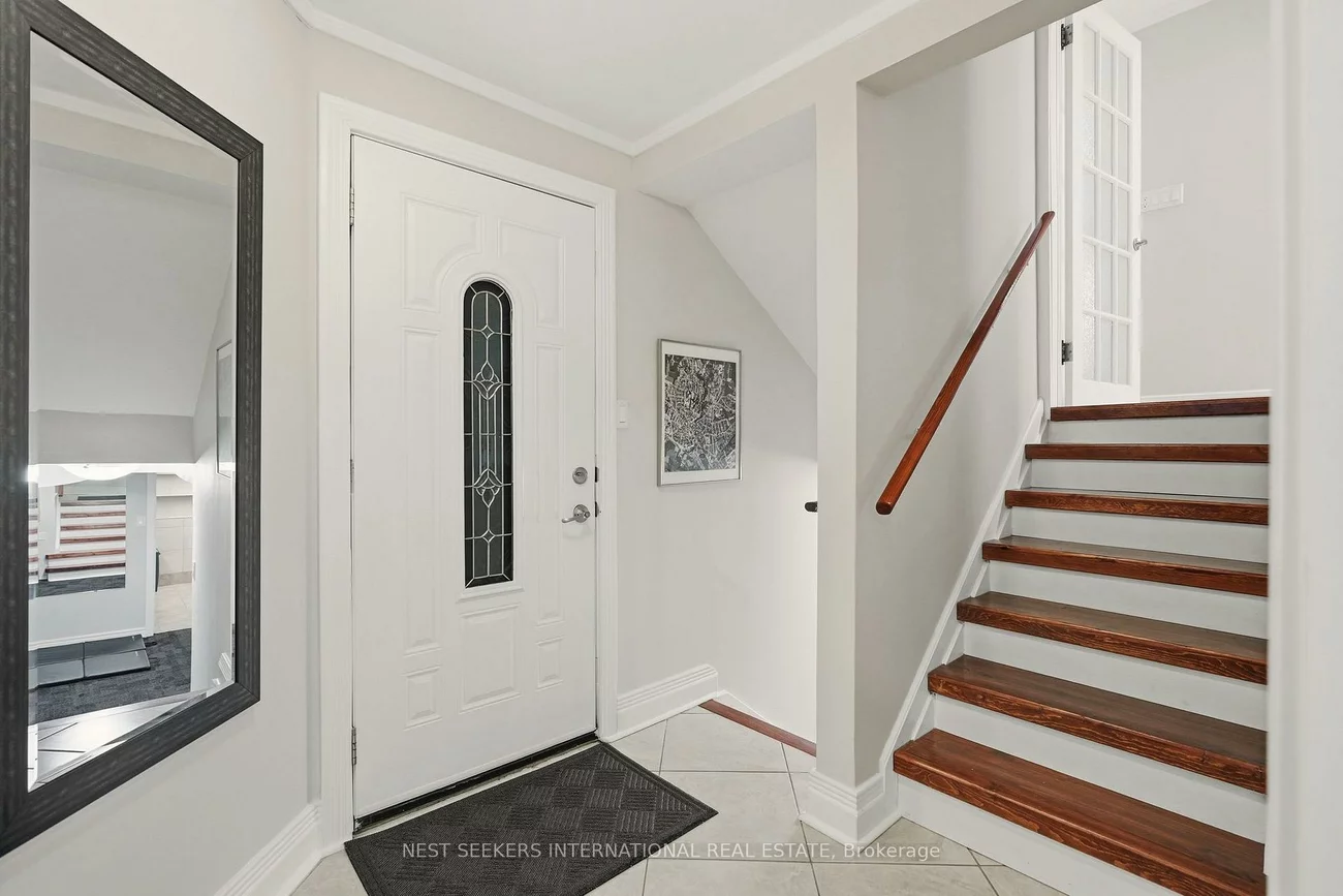 31, Mark, Aurora Village, Aurora