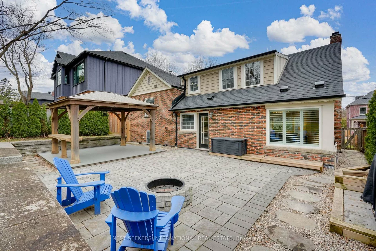 31, Mark, Aurora Village, Aurora