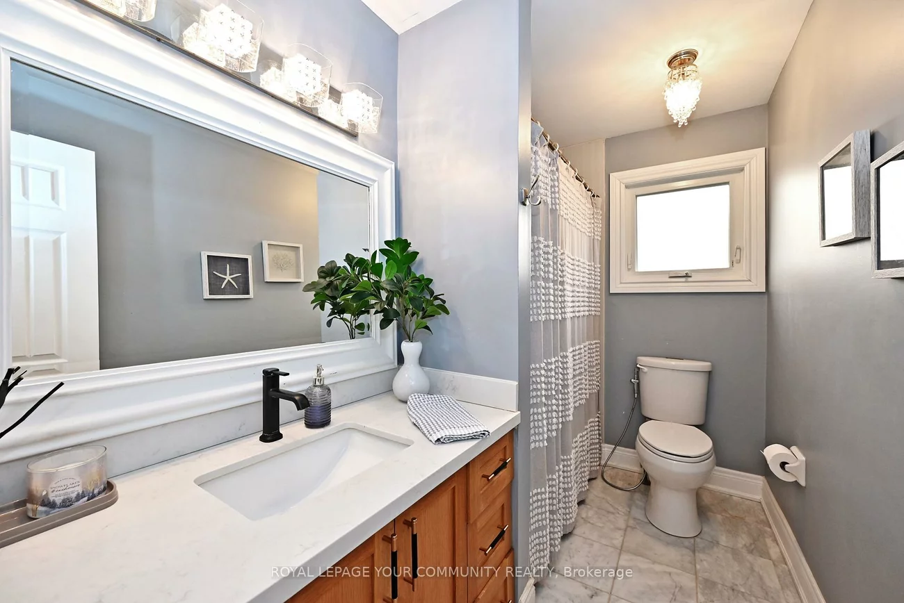 188, Kemano, Aurora Heights, Aurora