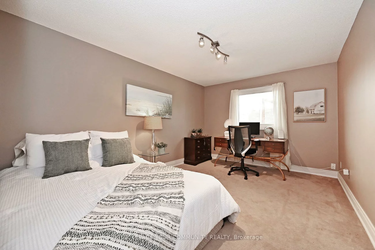 188, Kemano, Aurora Heights, Aurora