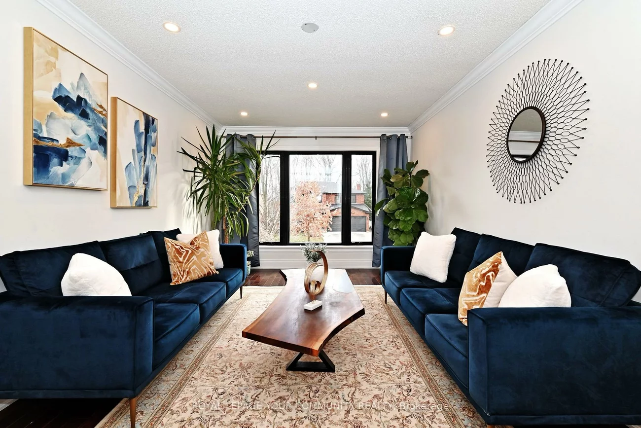 188, Kemano, Aurora Heights, Aurora