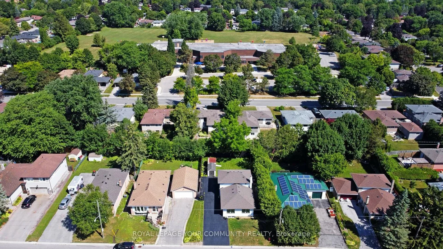 26, Kemano, Aurora Heights, Aurora