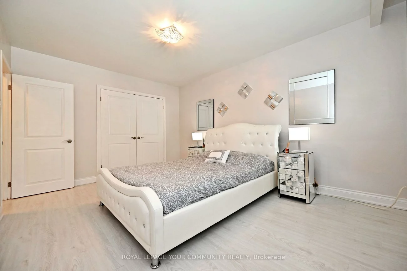 26, Kemano, Aurora Heights, Aurora