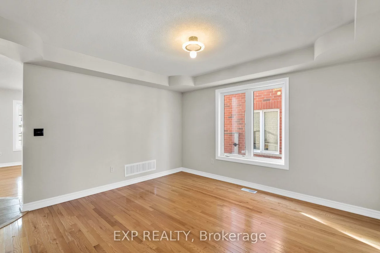 7, Wallwark, Bayview Northeast, Aurora