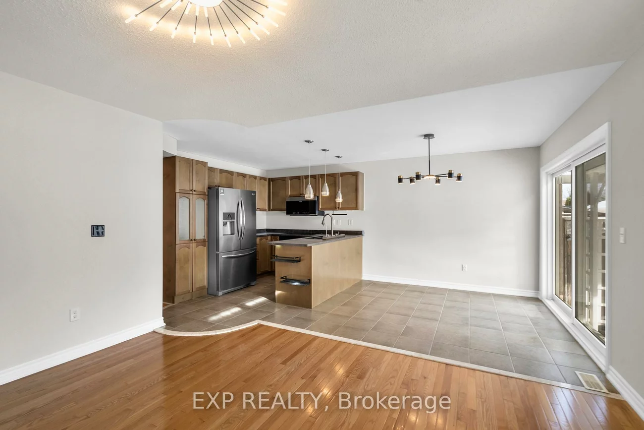 7, Wallwark, Bayview Northeast, Aurora