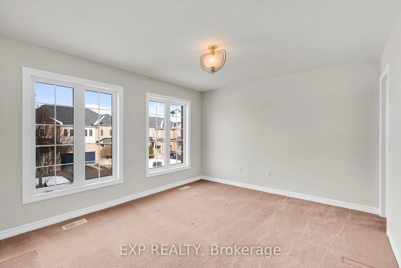 7, Wallwark, Bayview Northeast, Aurora