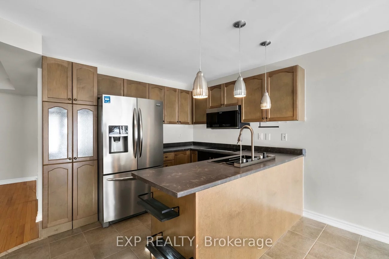 7, Wallwark, Bayview Northeast, Aurora