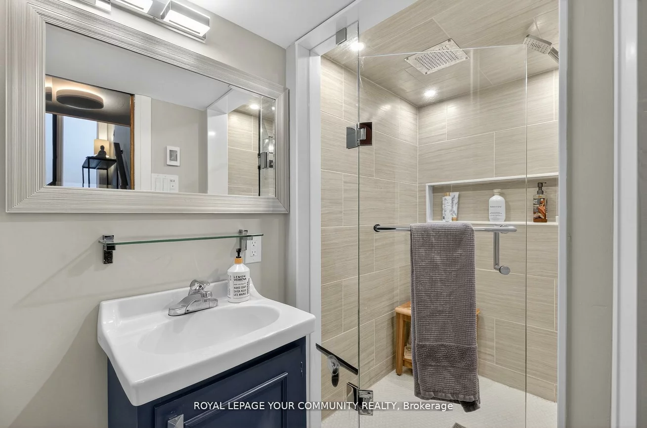 105, Orchard Heights, Aurora Heights, Aurora