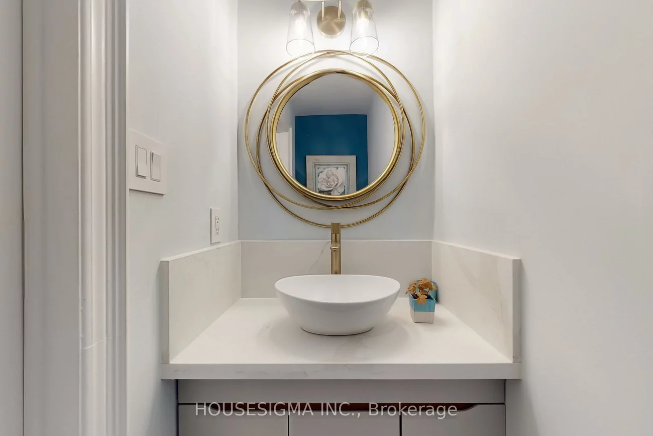 41, Underhill, Aurora Highlands, Aurora