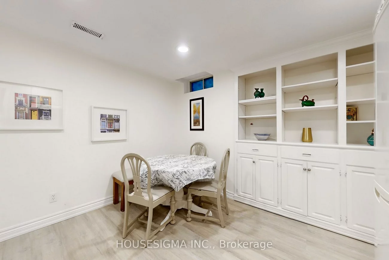 41, Underhill, Aurora Highlands, Aurora