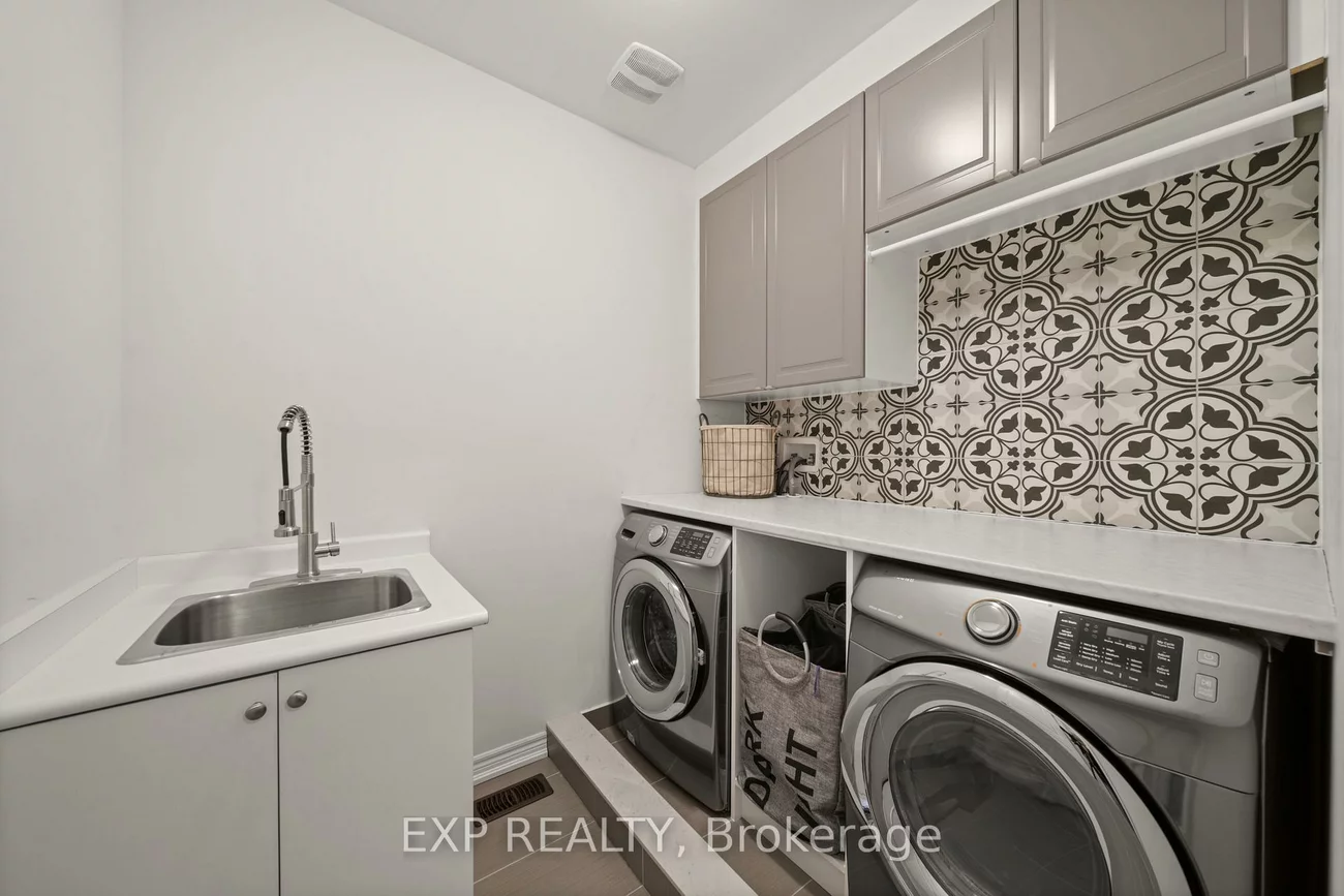 82, Gower, Rural Aurora, Aurora