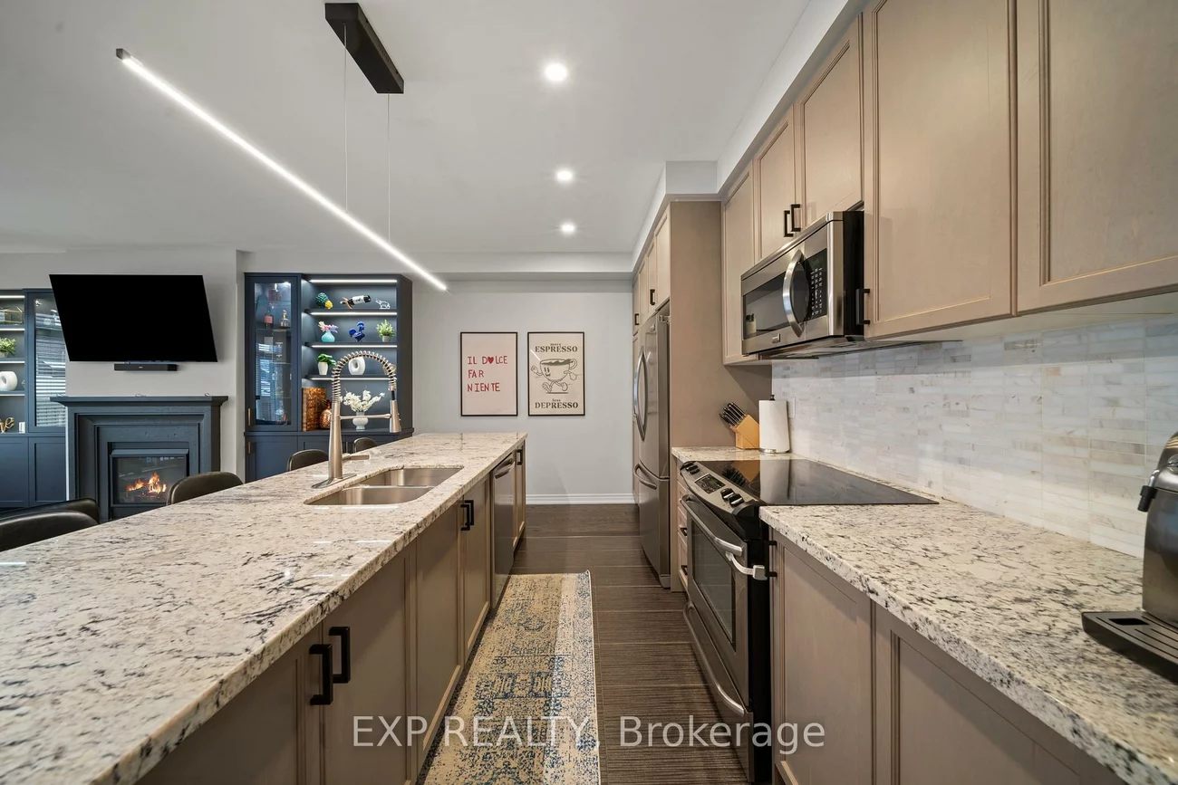 82, Gower, Rural Aurora, Aurora