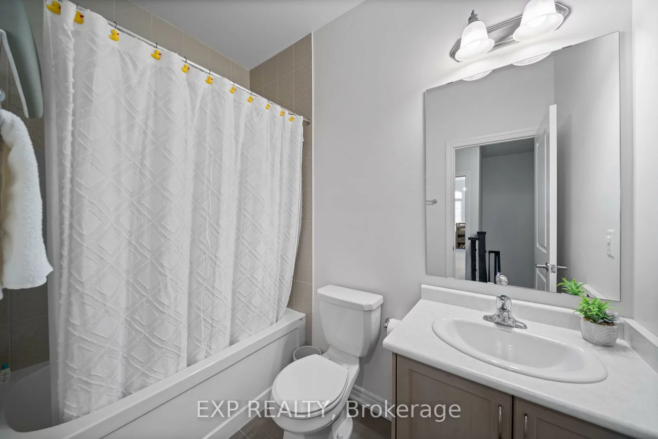 82, Gower, Rural Aurora, Aurora