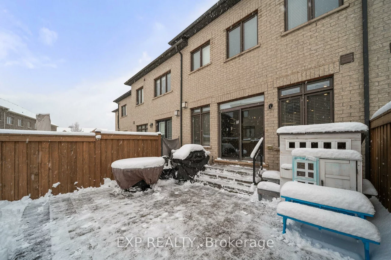 82, Gower, Rural Aurora, Aurora