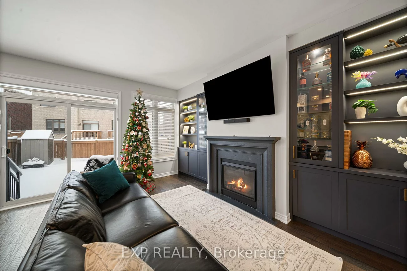 82, Gower, Rural Aurora, Aurora