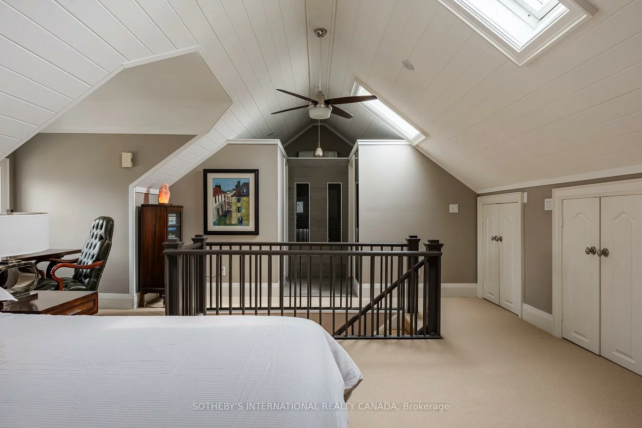 77, Catherine, Aurora Village, Aurora