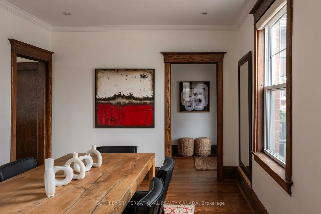 77, Catherine, Aurora Village, Aurora