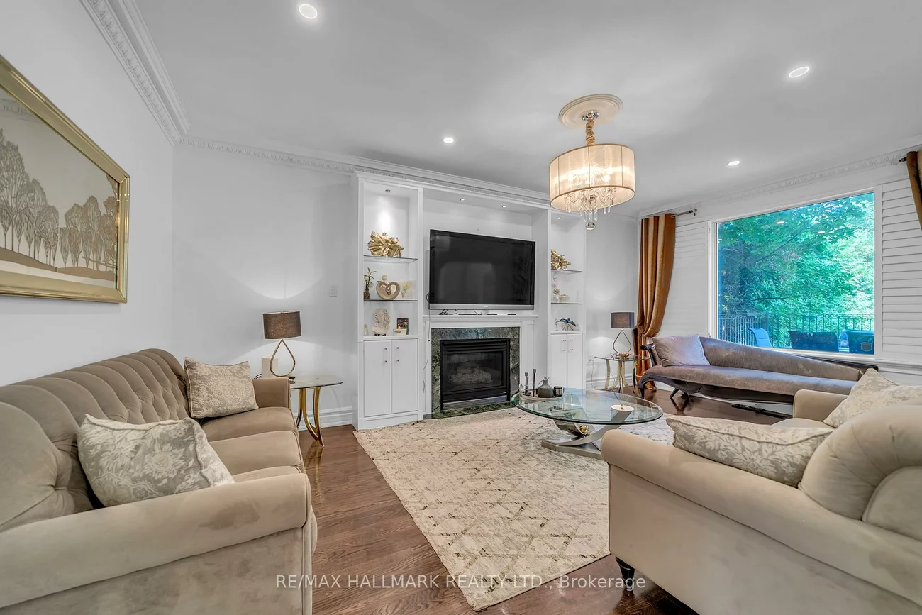 384, Kennedy, Aurora Highlands, Aurora