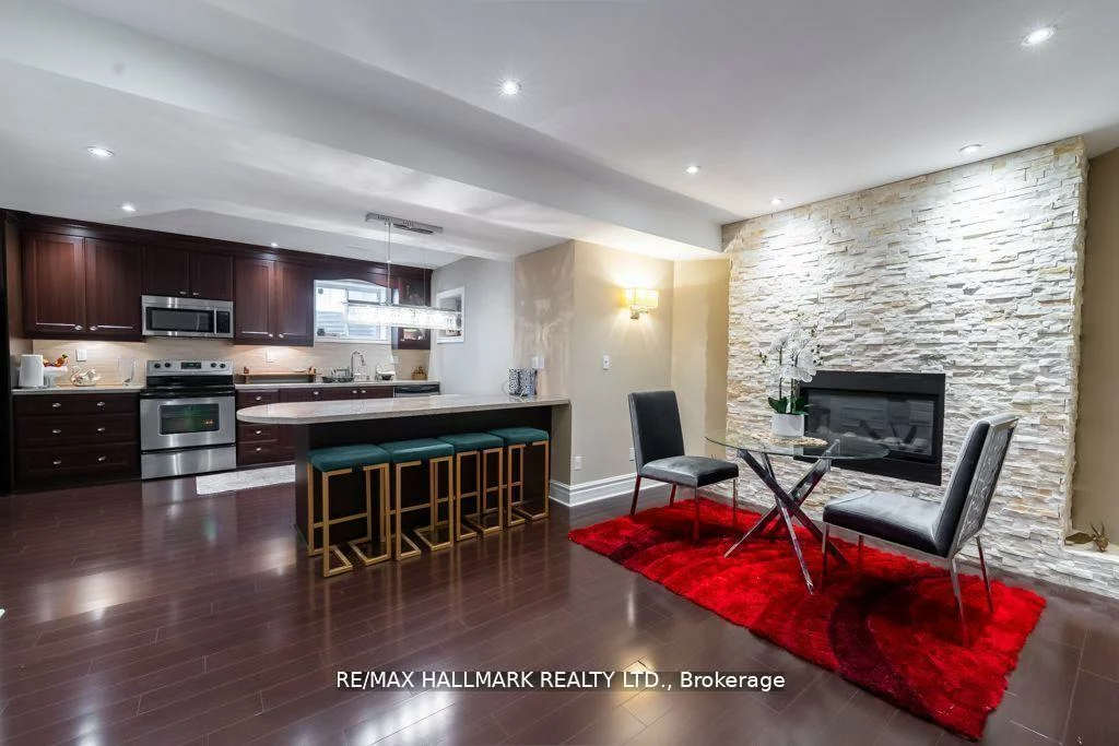 384, Kennedy, Aurora Highlands, Aurora