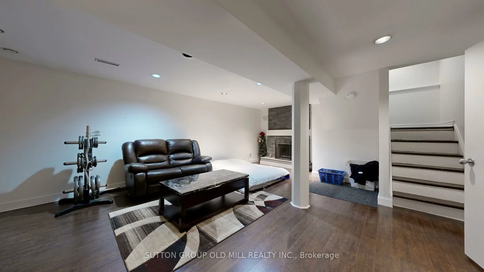 20, Springburn, Aurora Highlands, Aurora