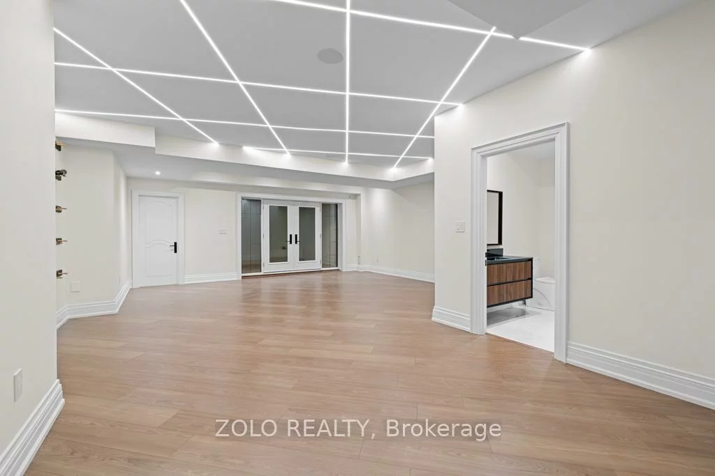 52, Child, Aurora Highlands, Aurora