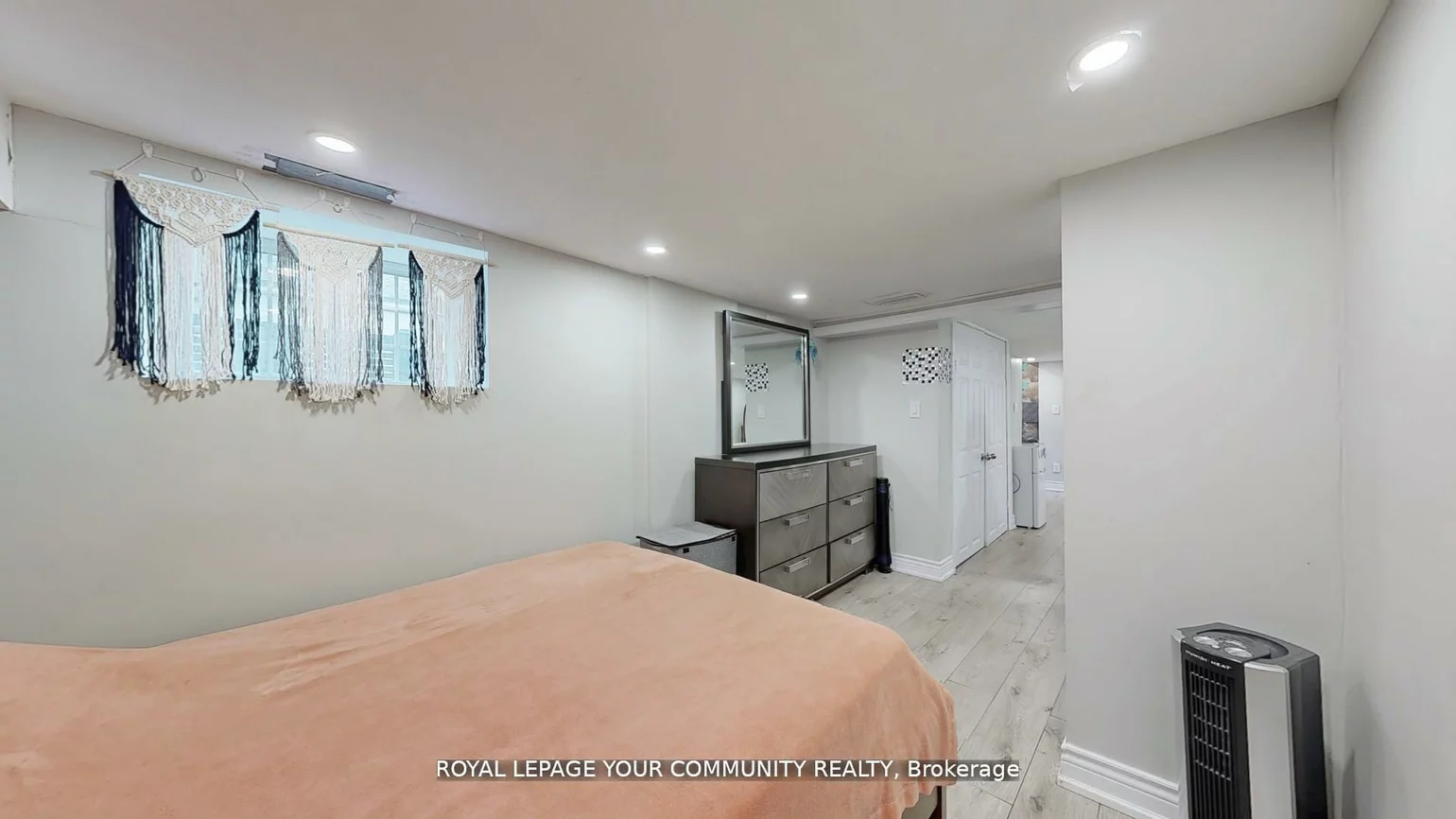 64, Machell, Aurora Village, Aurora