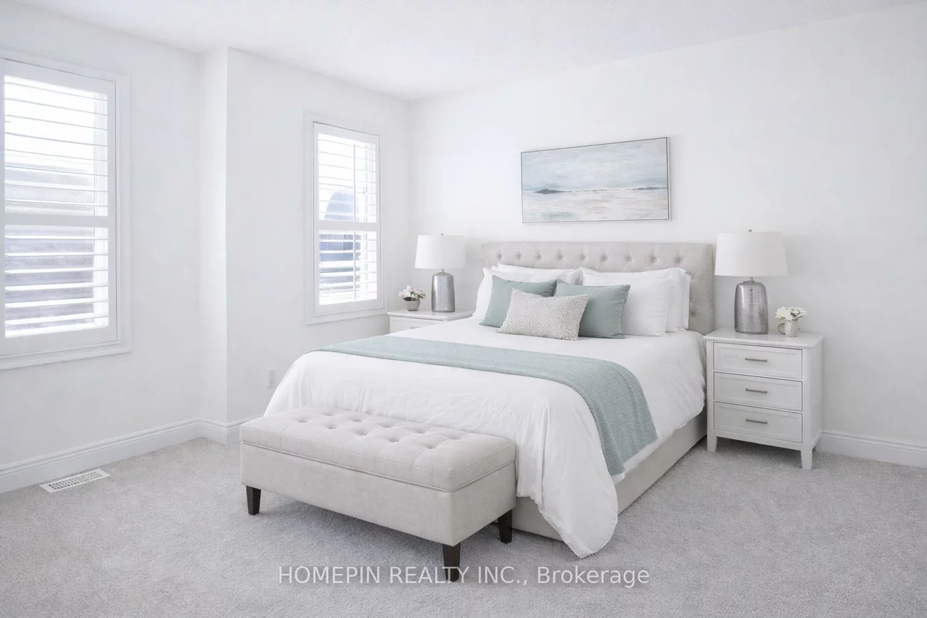 40, Chapman, Aurora Grove, Aurora