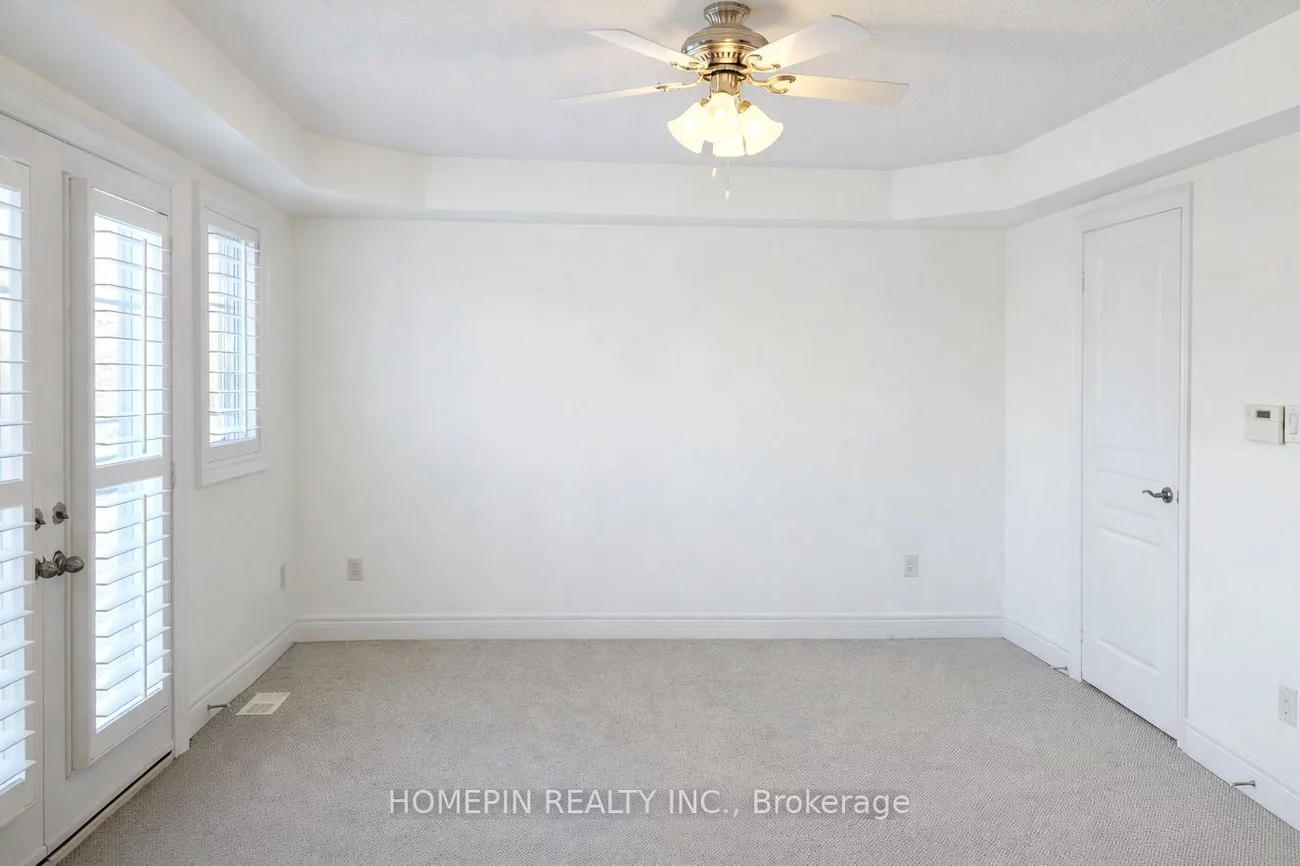 40, Chapman, Aurora Grove, Aurora