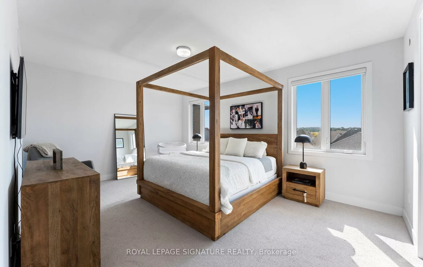 29, Sikura, Rural Aurora, Aurora